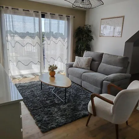 Le Chene Apartment Granville